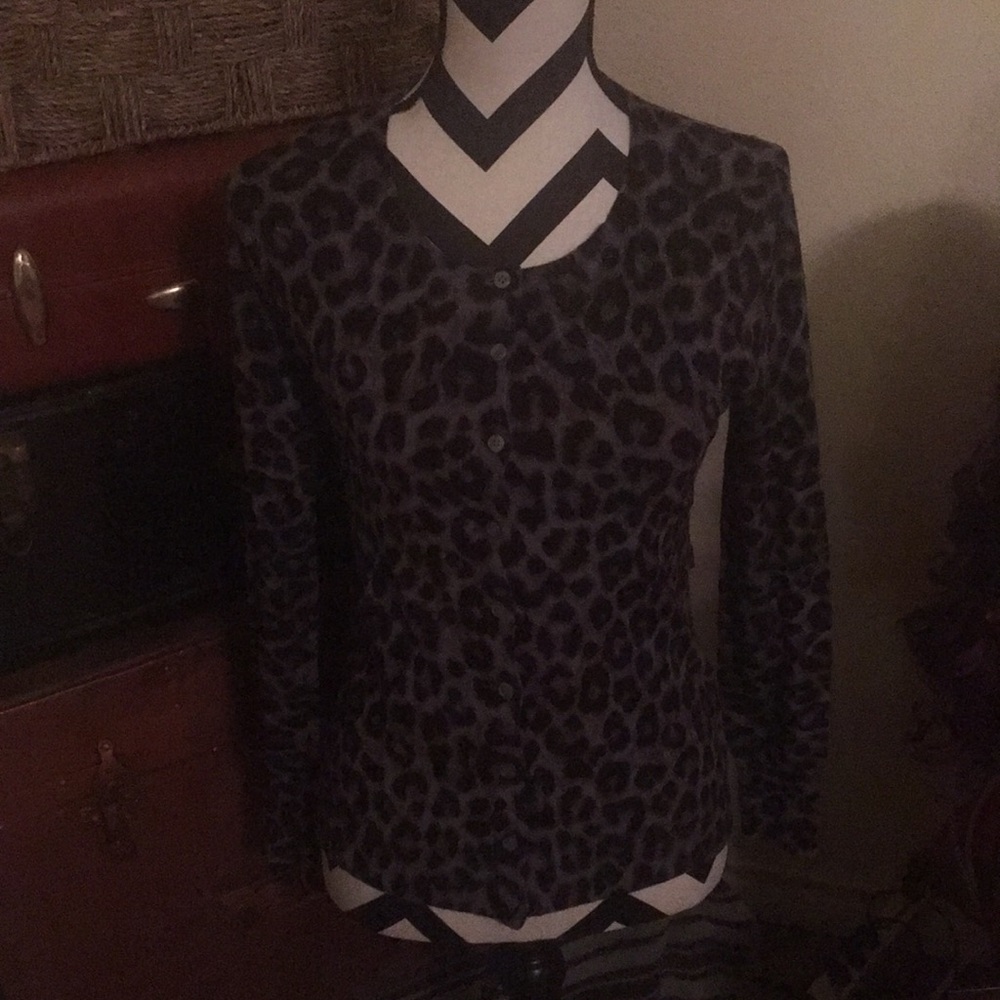 Grey cheetah print cardi